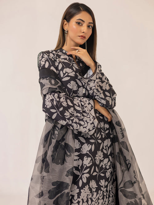 1 & Get 1 Free - MONOCHROME DIGITAL PRINTED LAWN SILK SUIT